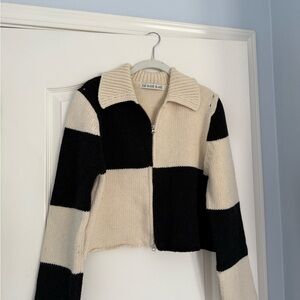 Source Unknown Black and Cream Color-Block Sweater